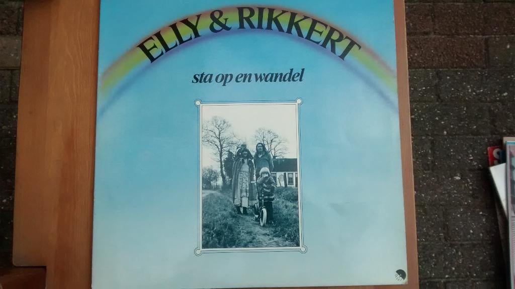 LP - Elly & Rikkert - Sta op en wandel, Ophalen of Verzenden, Gebruikt, 12 inch, Levenslied of Smartlap