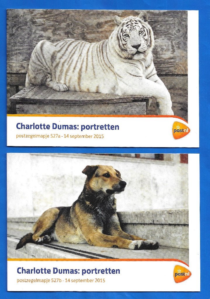 Postzegelmapje 527 A & B - Charlotte Dumas: portretten, Verzenden, Na 1940, Postfris