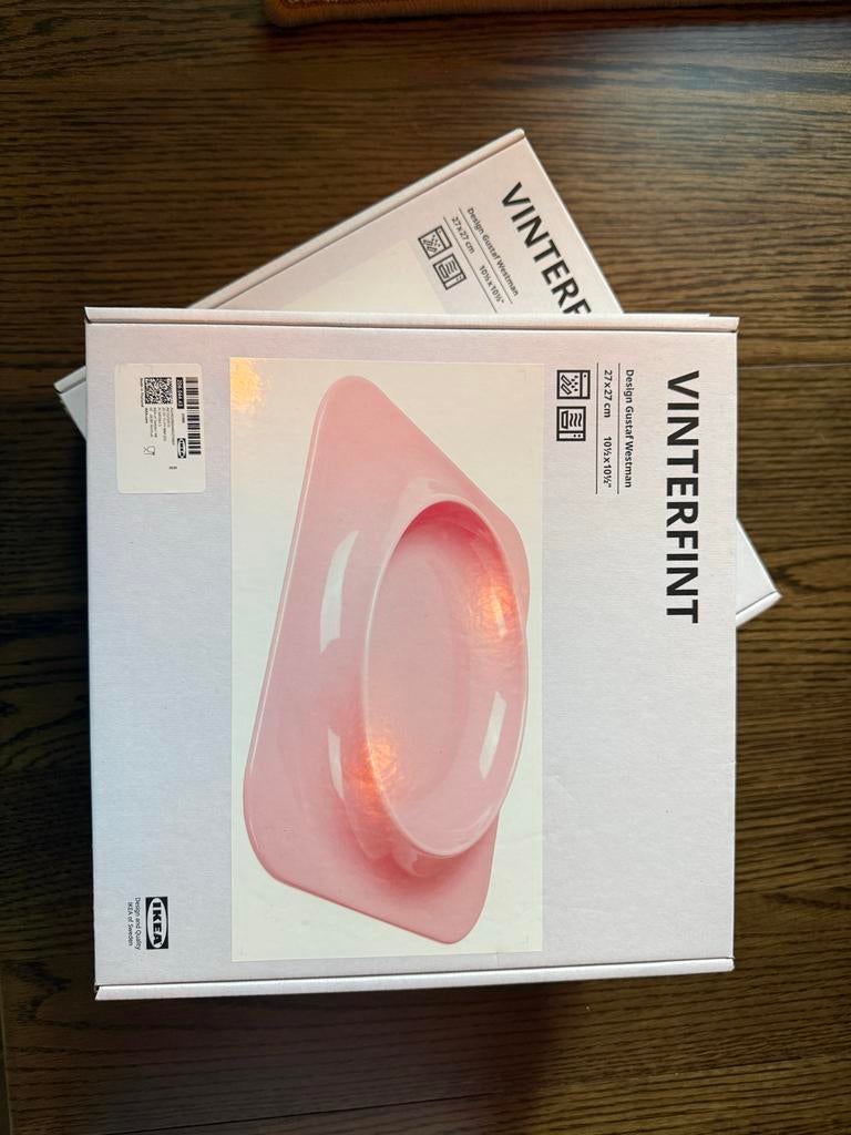 IKEA Gustaf Westman VINTERFINT servies 4 stuks roze NIEUW, Keramiek, Nieuw, Ophalen of Verzenden, Bord(en)