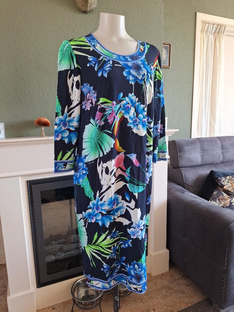 Piero Moretti mooie blauwe jurk IT 42 NL 38 40, Kleding | Dames, Maat 38/40 (M), Piero Moretti, Zo goed als nieuw, Knielengte