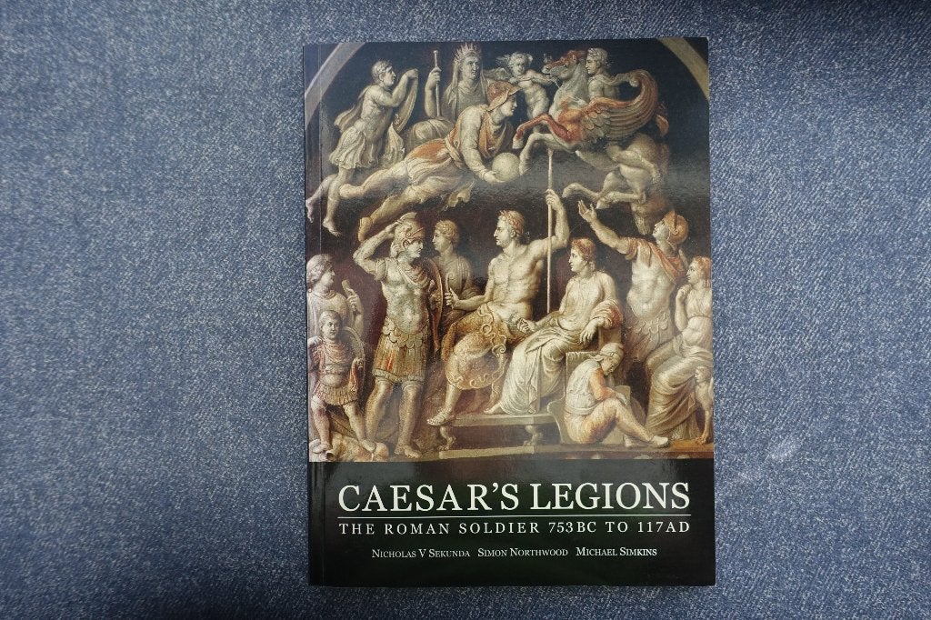 Caesar’s legions: the Roman soldier 753BC tot 117AD, Ophalen of Verzenden, Voor 1940, Nieuw, Landmacht