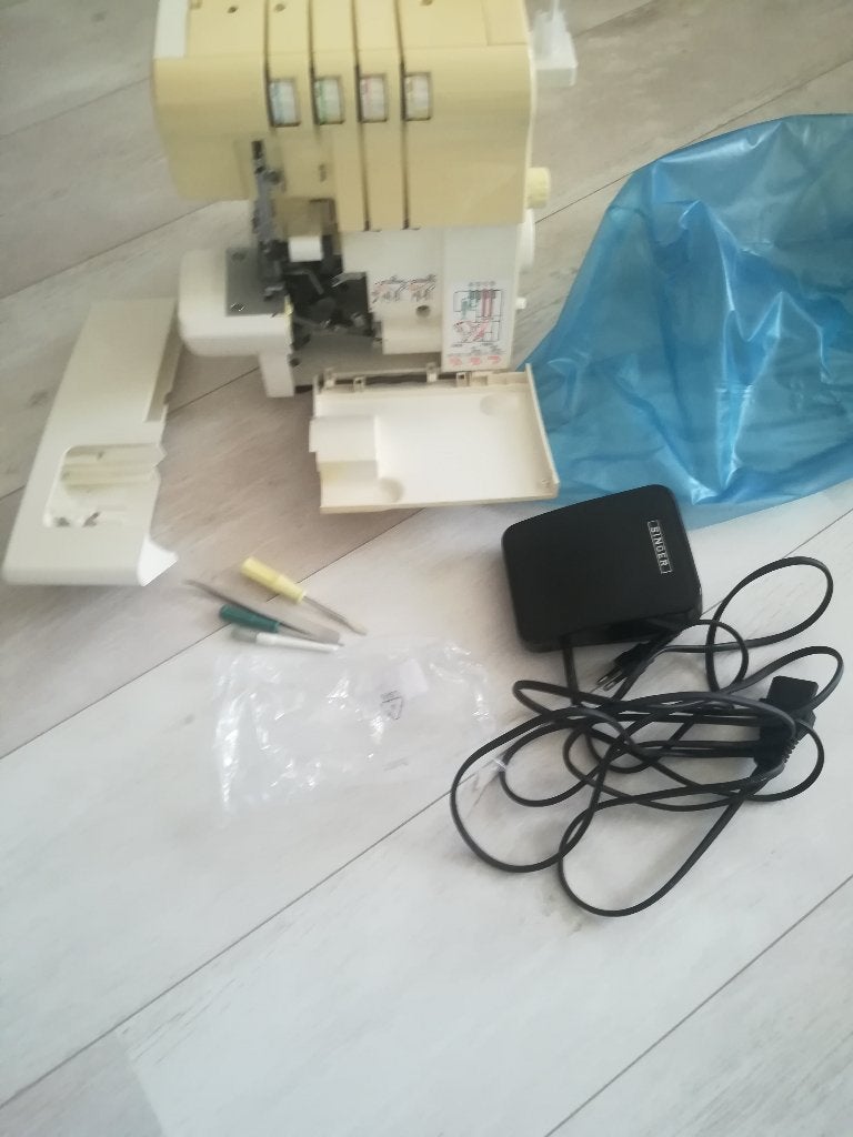 Singer Ultralock lockmachine, Ophalen, Gebruikt, Lockmachine, Singer