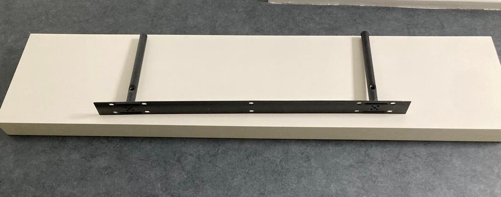 Wandplank zwevend Ikea, Ophalen, Zo goed als nieuw