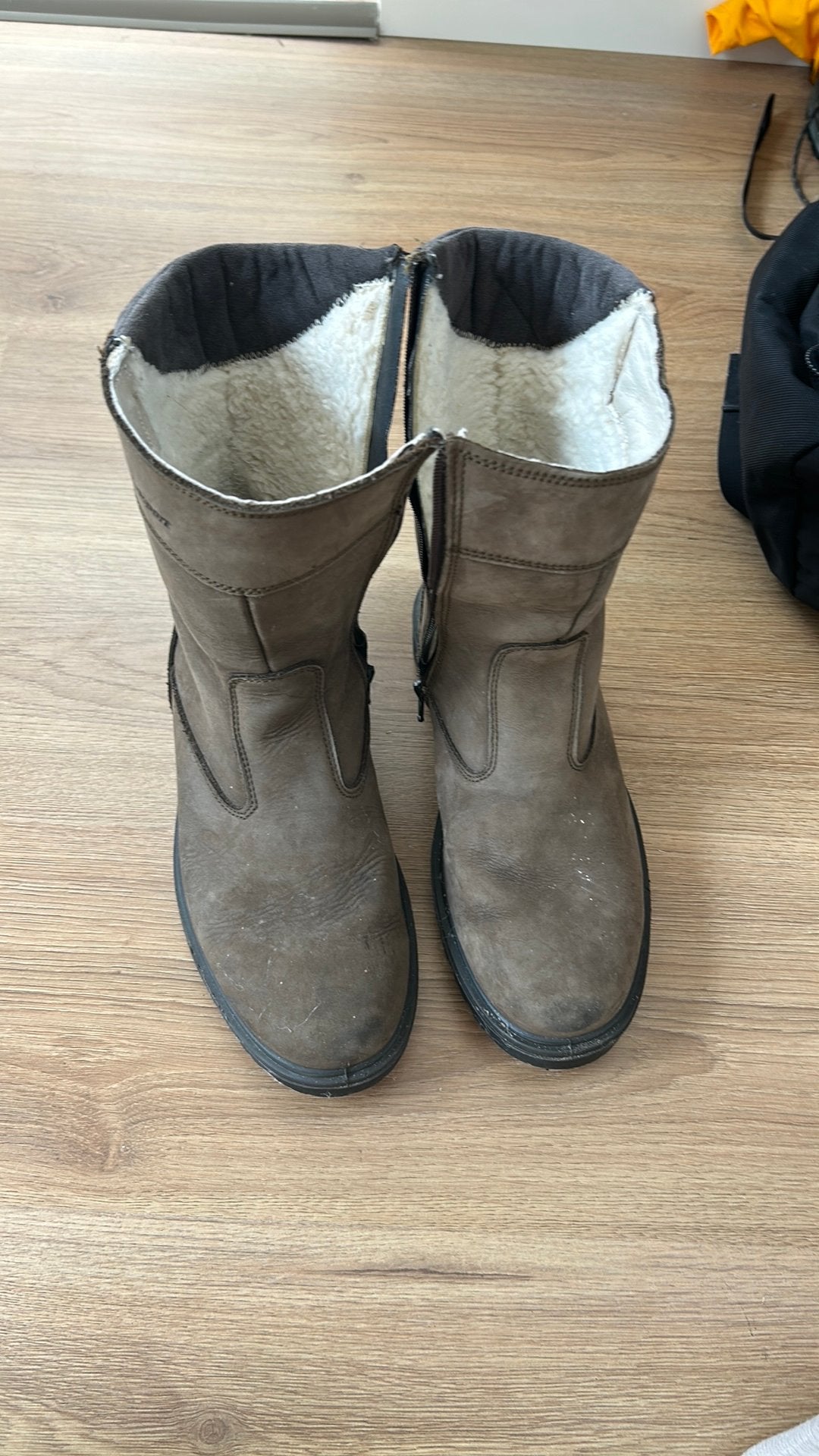 Sneeuwschoenen - laarzen gevoerd, Kleding | Heren, Bruin, Ophalen of Verzenden, Zo goed als nieuw, Werkschoenen