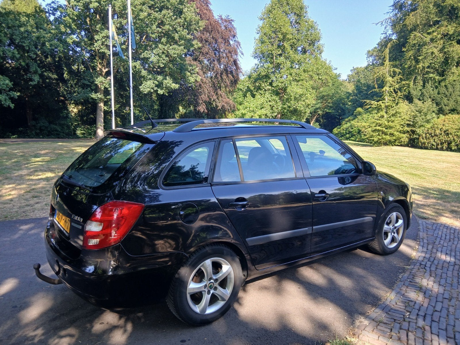 Fabia 1.2 TDI Station Airco Trekhaak LM Velgen Nieuwe APK'27, Voorwielaandrijving, 74 pk, 1199 cc, Zwart