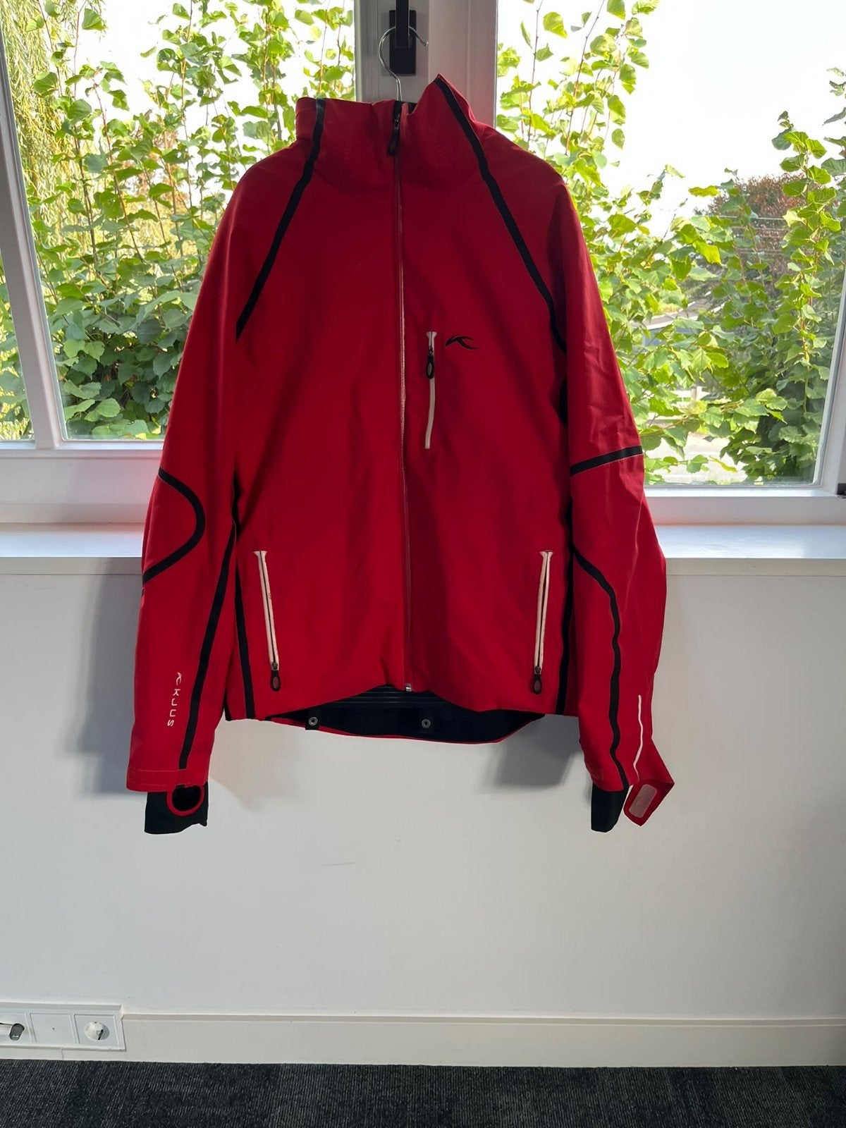 Kjus Storm Hood Ski-jack Heren Maat 52/L Rood, Maat 52/54 (L), Ophalen of Verzenden, Zo goed als nieuw, Jack