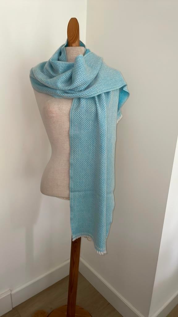 Turkooisblauwe cashmere sjaal., Kleding | Dames, Verzenden, Sjaal