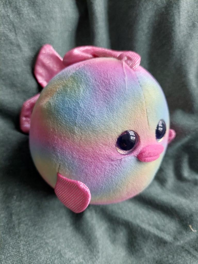 Schattige regenboogvis knuffel - zacht en kleurrijk, Overige merken, Overige karakters, Overige typen, Ophalen of Verzenden