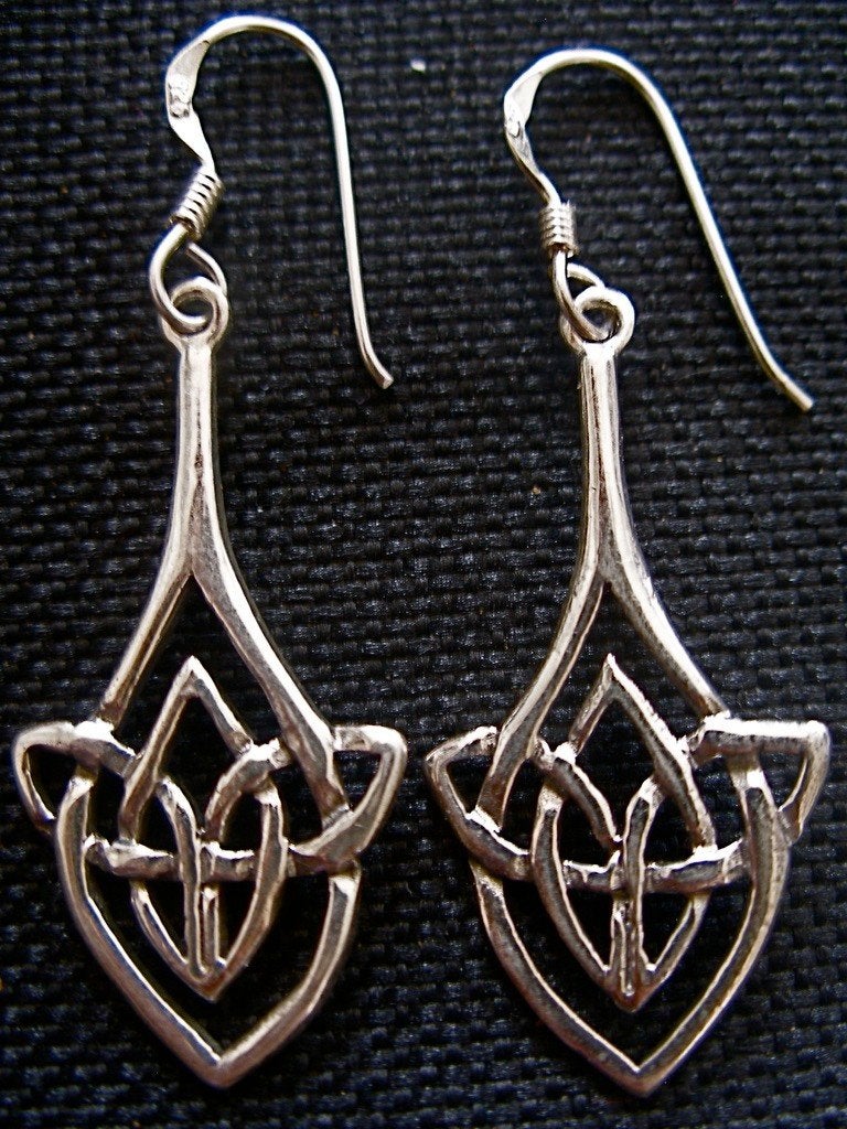 Zilveren 925 zilver oorhangers keltische knoop aan staafje, Sieraden, Tassen en Uiterlijk, Kettinghangers, Verzenden, Nieuw, Zilver