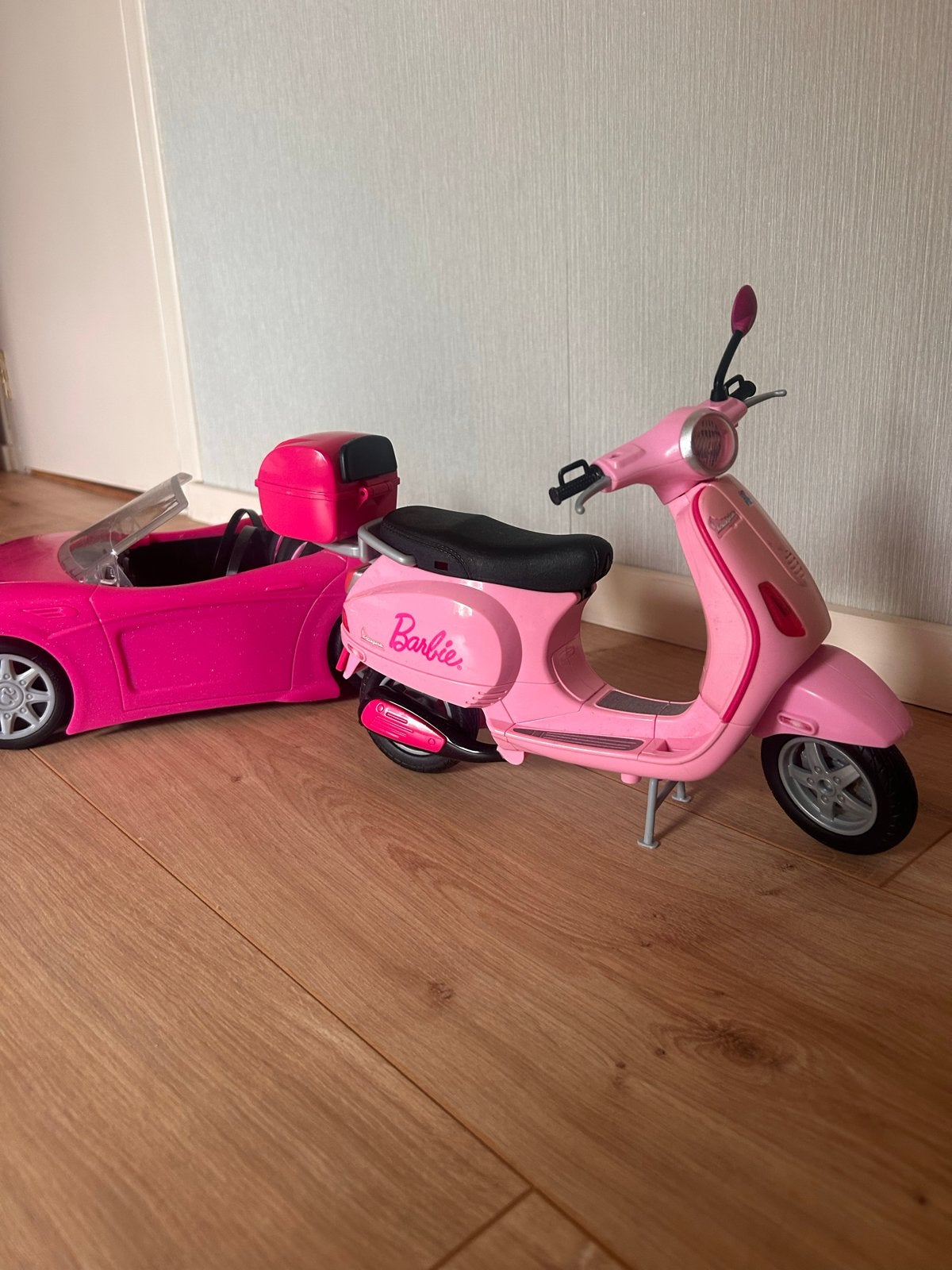 Barbie Roze Cabrio en Scooter Speelgoedset, Ophalen of Verzenden, Gebruikt