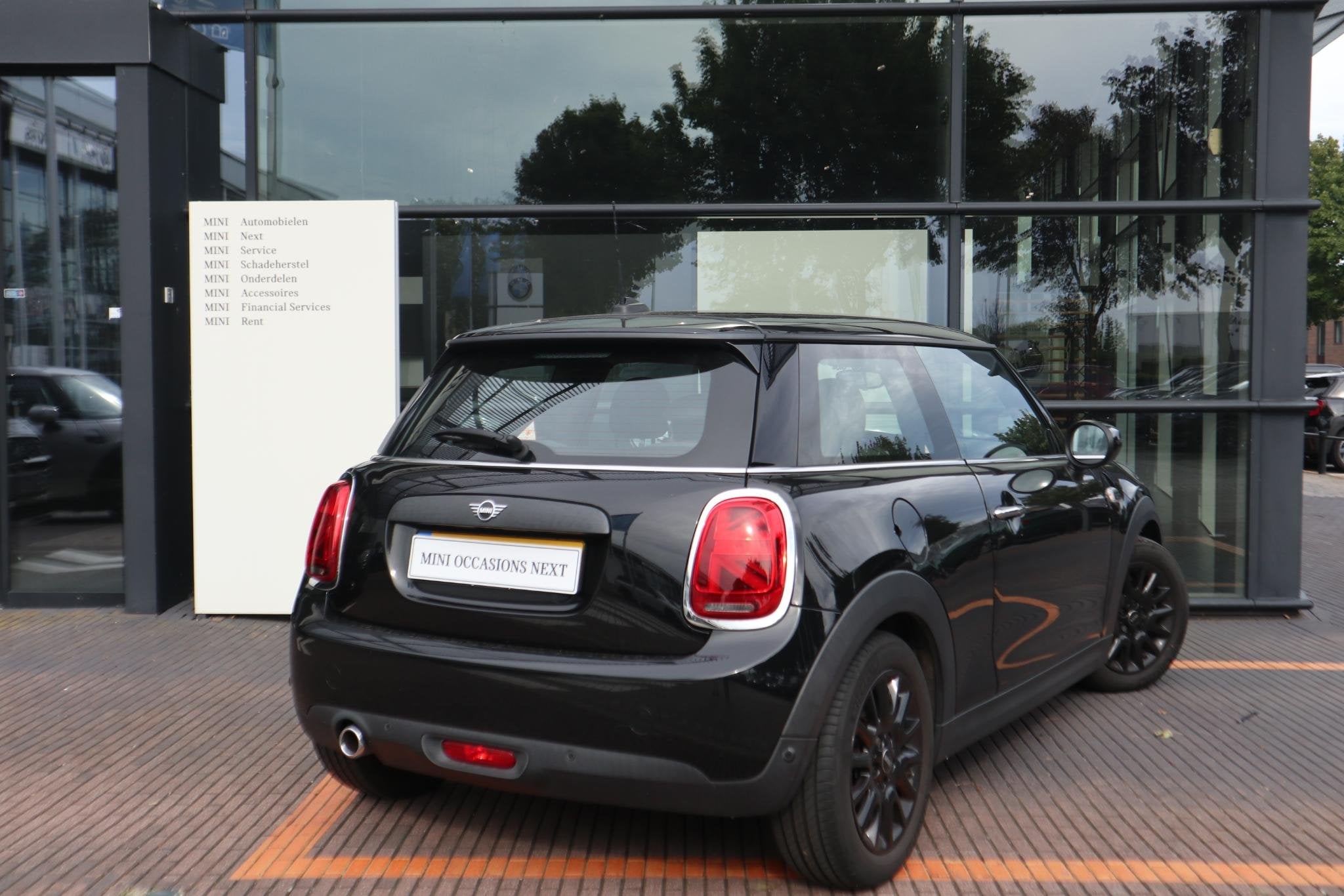 MINI 3-Deurs One | Park Distance Control (PDC), achter | Sto, Auto's, Voorwielaandrijving, Gebruikt, Met garantie (alle), 4 stoelen