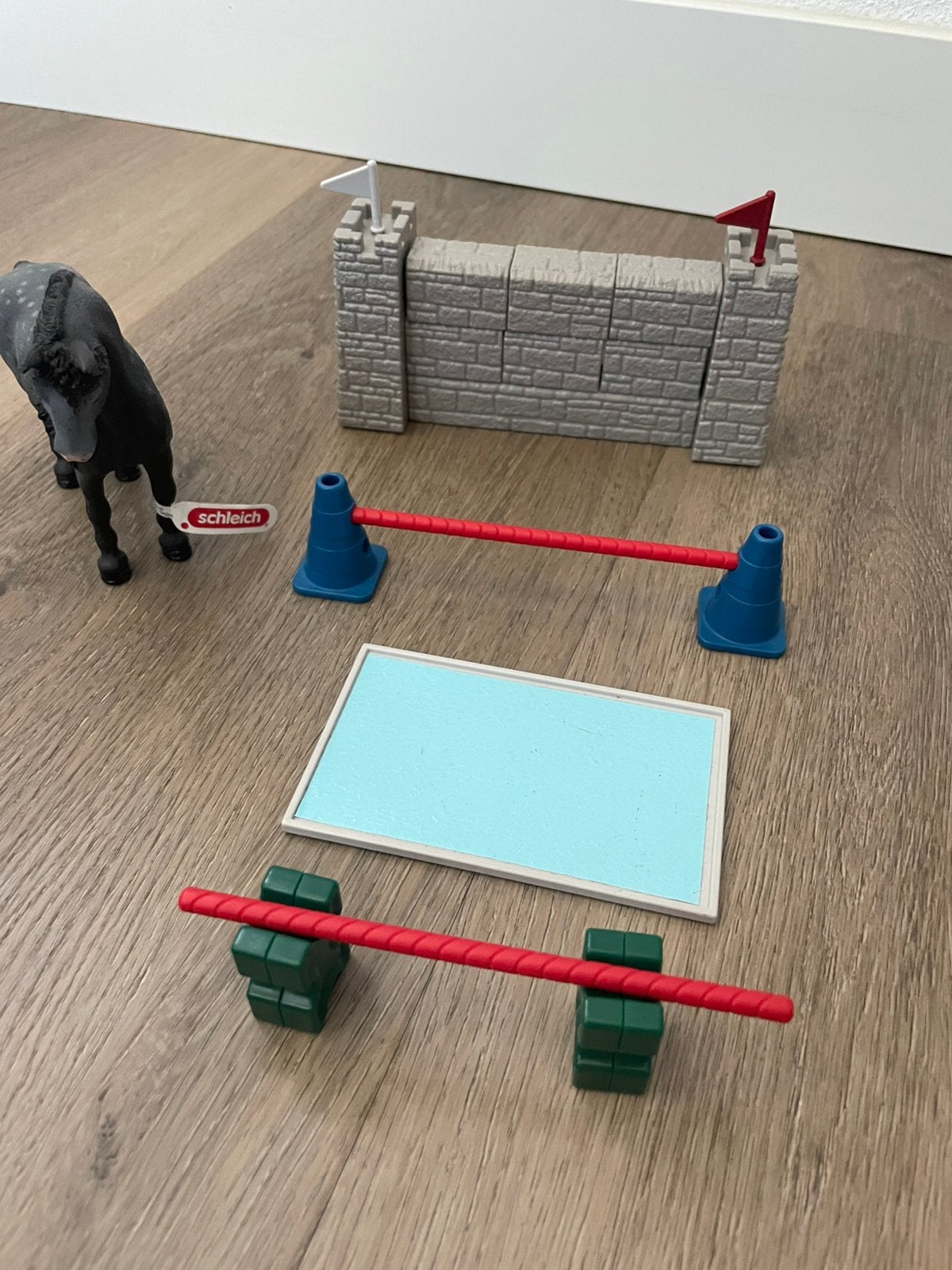Schleich hindernissetje inclusief paard, Ophalen of Verzenden, Zo goed als nieuw, Jongen of Meisje