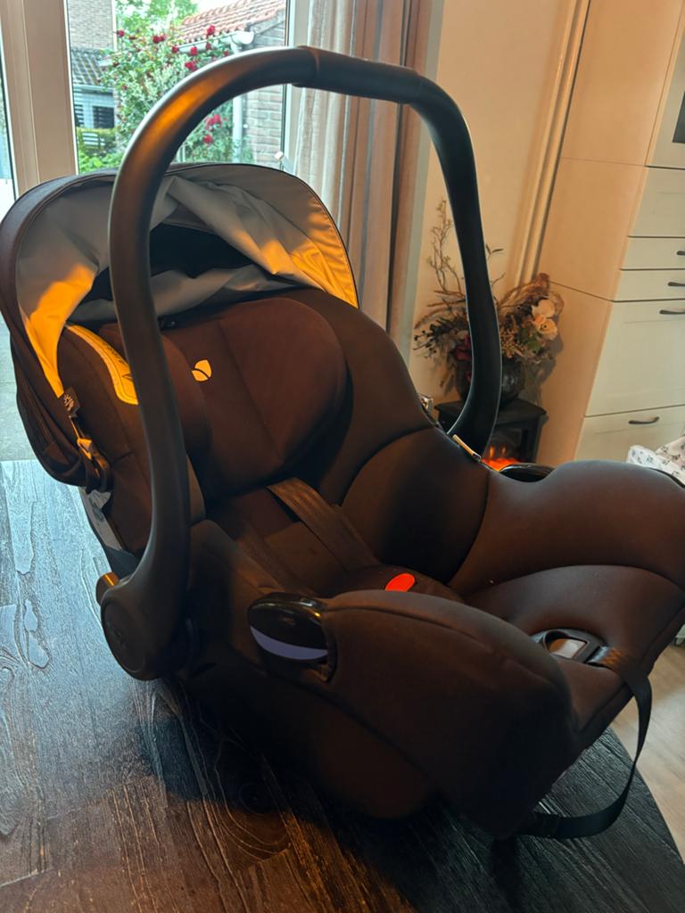 Joie i-Gemm 2 autostoel met i-Base Advance Isofix, Autogordel of Isofix, Zijbescherming, Zo goed als nieuw, 0 t/m 13 kg