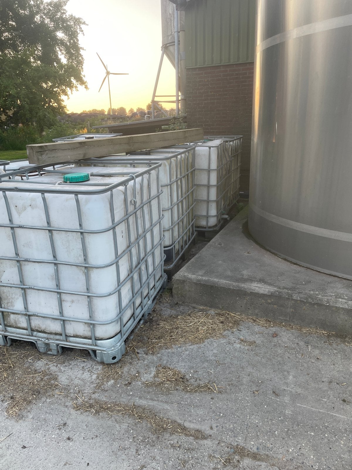 Diverse IBC's (1000 liter vaten) - 7 stuks, Ophalen