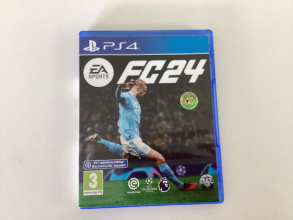 FC 24 (FIFA 24) PS4 - Zo goed als nieuw, Spelcomputers en Games, Games | Sony PlayStation 4, 2 spelers, Eén computer, Ophalen of Verzenden