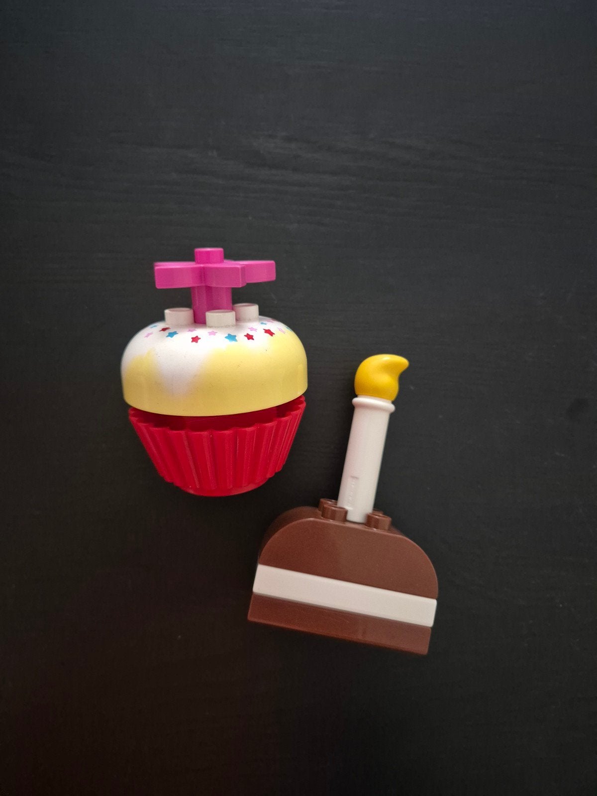 LEGO Duplo cupcake en taartje - Zo goed als nieuw, Ophalen of Verzenden, Zo goed als nieuw