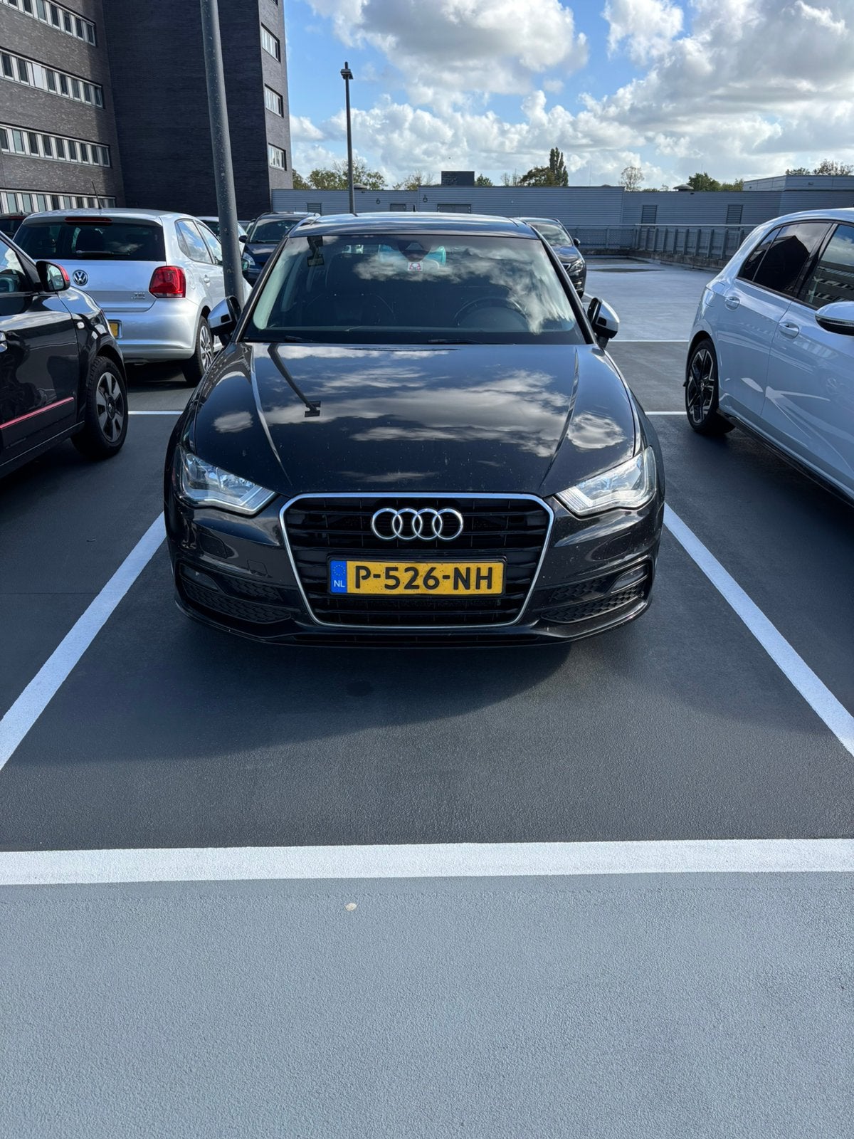Audi A3 2.0 TDI 150pk Sportback AUT 2014 Zwart, 4 cilinders, Alcantara, 140 €/maand, Particulier