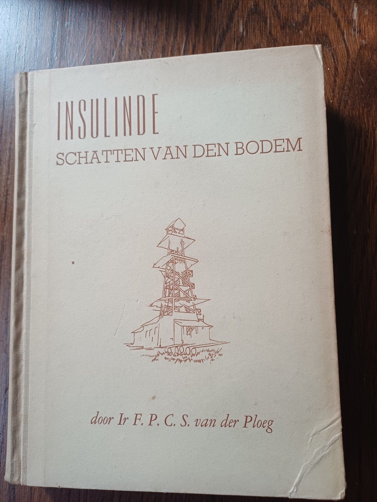 L15 Inhulinde Schatten van den Bodem - F.P.C.S. van der Ploe, Ophalen of Verzenden, Gelezen, Overige onderwerpen, Ir. F.P.C.S. van der Ploeg