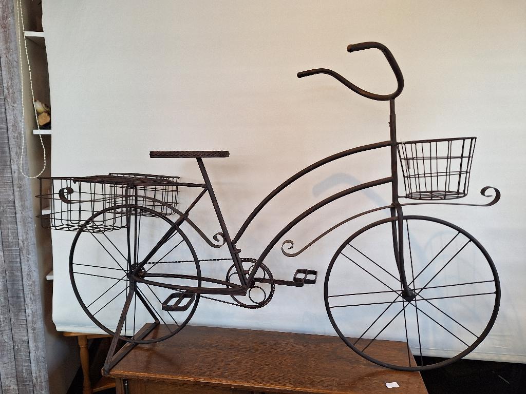 Decoratieve metalen fiets voor bloemen en planten, Ophalen, Nieuw, Minder dan 25 cm, Onbekend
