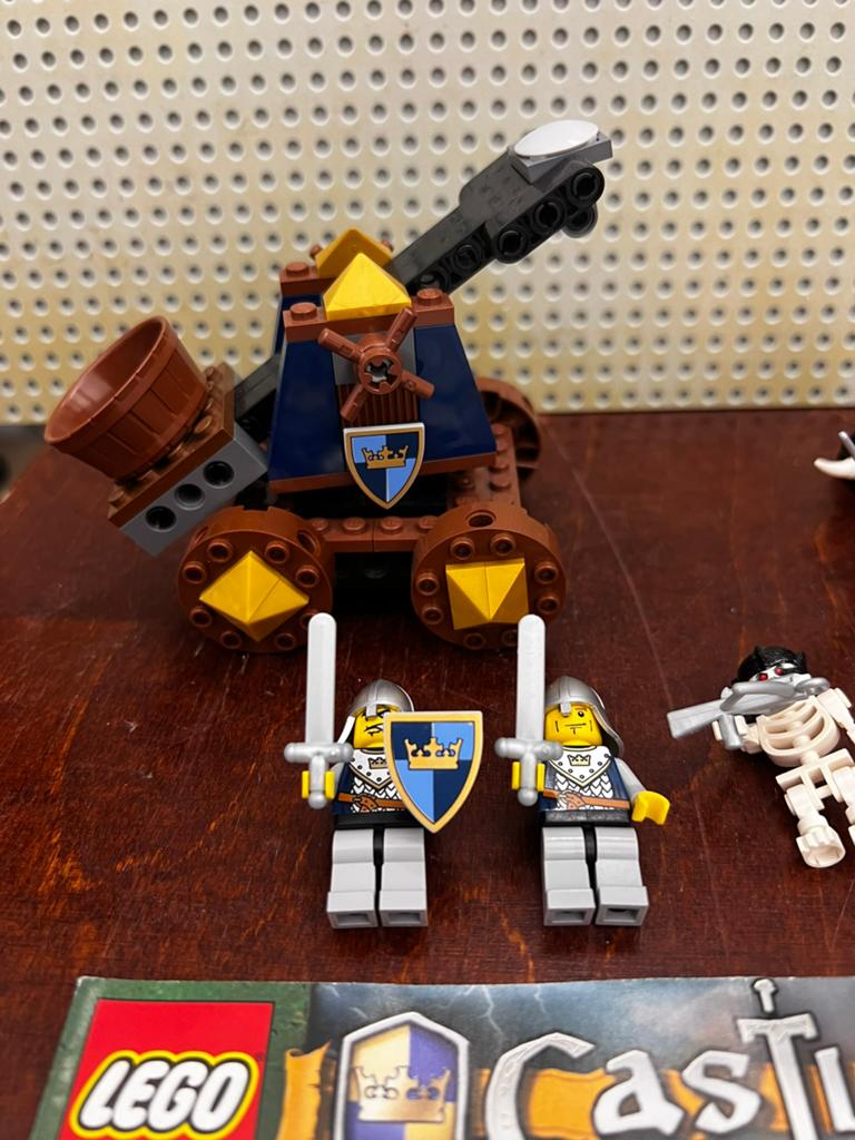 Lego Fantasy Era set 7091 Knights’ catapult attack, Compleet, Lego, Ophalen of Verzenden, Zo goed als nieuw