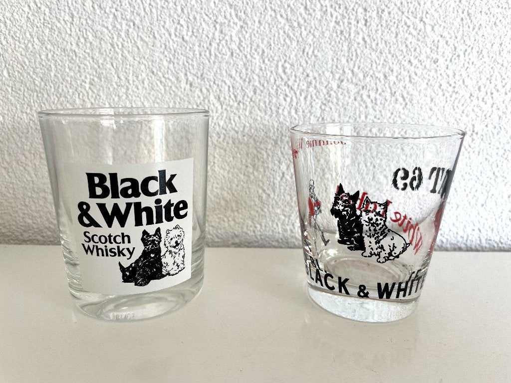 2 Whisky glazen Johnnie Walker Black and White dogs, Ophalen of Verzenden, Zo goed als nieuw, Consumercare.GB@diageo.com, Johnnie Walker (Diageo plc)