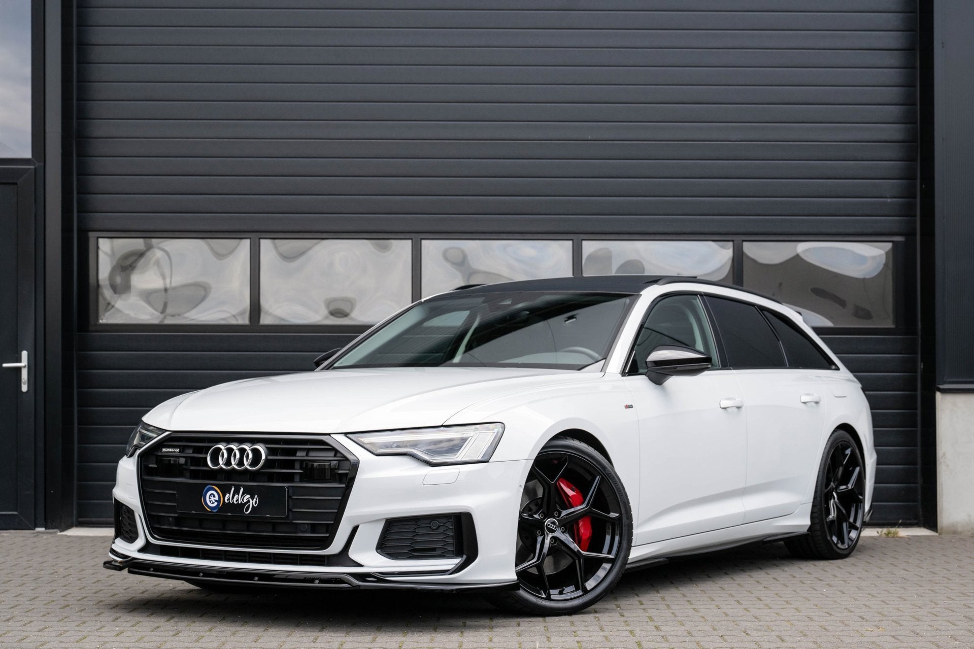Audi A6 Avant 55 TFSI e quattro Competition S-Line|Pano|Matr, Automaat, Gebruikt, Zwart, 4 cilinders