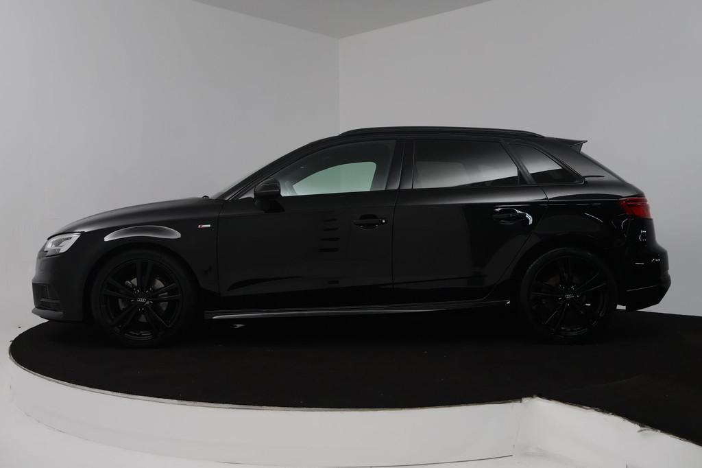 Audi A3 Sportback 35 TFSI CoD Advance Sport (BLACK PACK, VIR, Auto's, 4 cilinders, 150 pk, Leder en Stof, Zwart