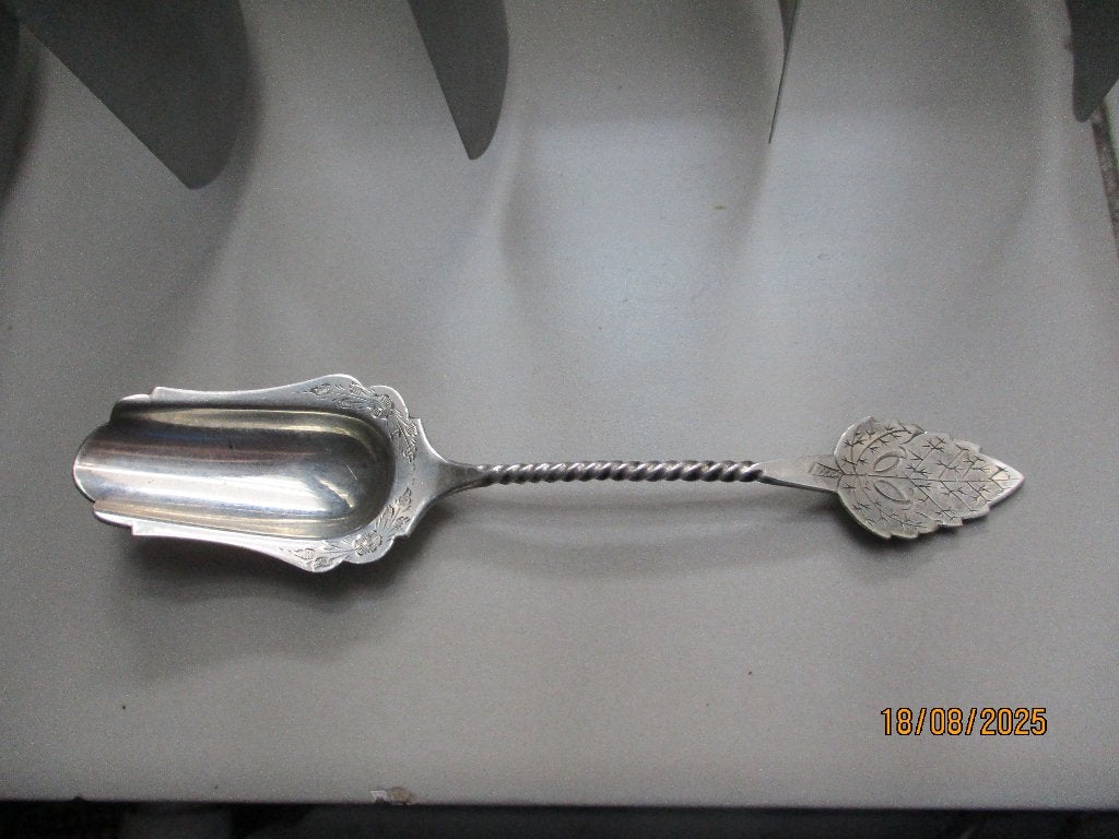 zilver suikerlepel gemerkt ,8 gram 12.5 cm. lang., Ophalen of Verzenden, Zilver