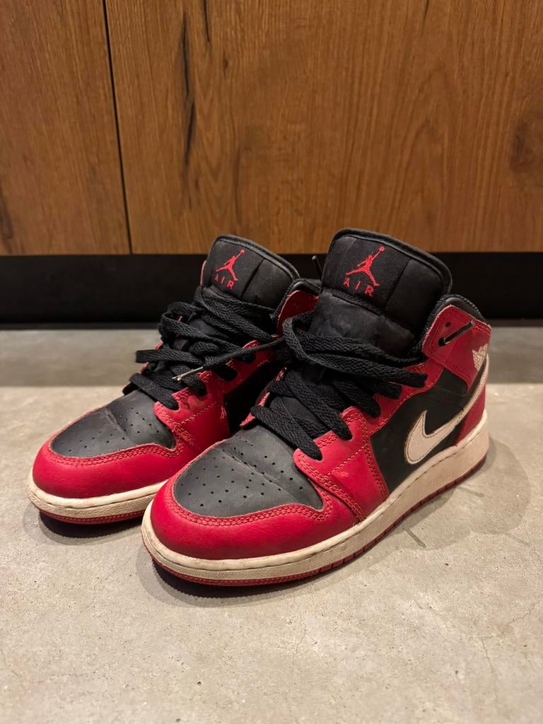 Nike jordan kids zwart rood 37,5, Ophalen, Gebruikt, Jongen of Meisje, Schoenen