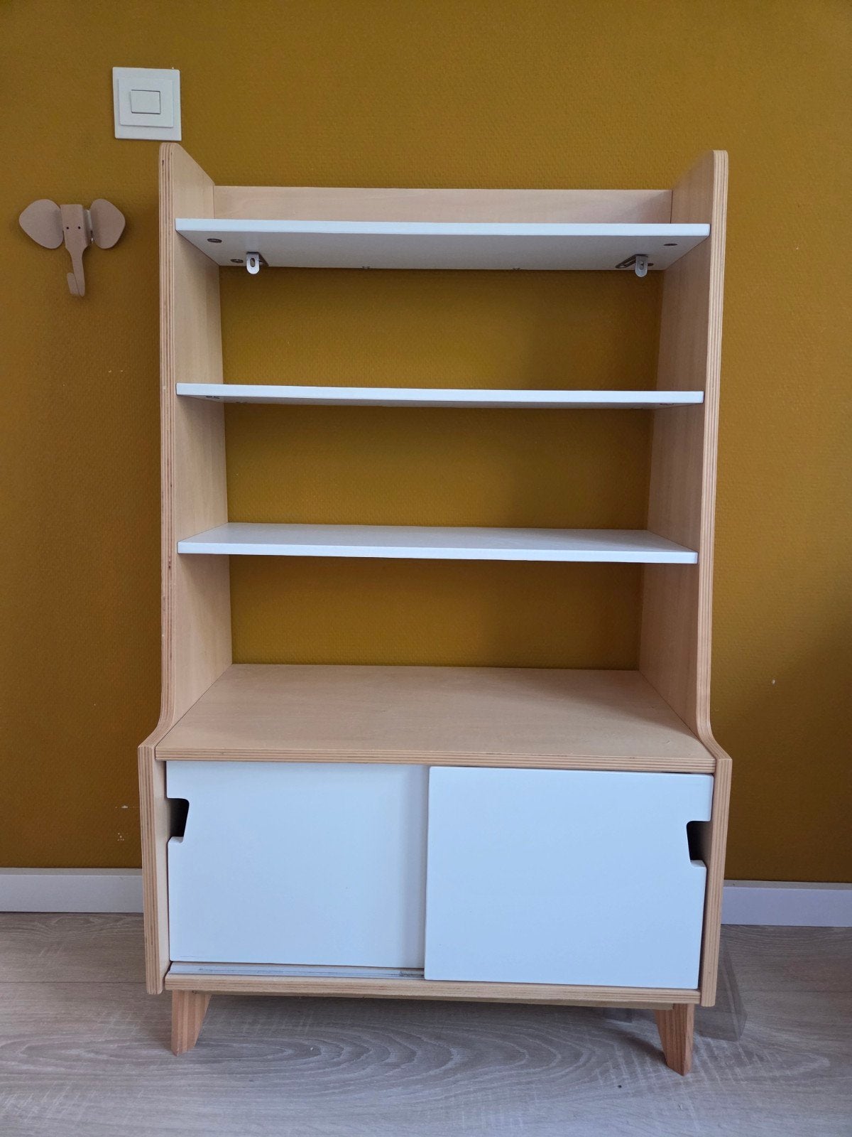Petite Amelie Montessori Boekenkast, Huis en Inrichting, Ophalen, Met deur(en), 50 tot 100 cm, Zo goed als nieuw