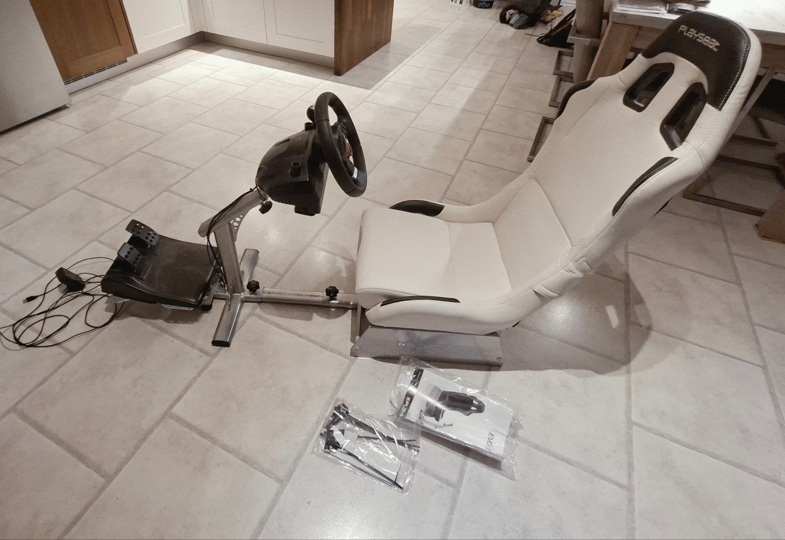 ️ Playseat wit + Logitech GT stuur en pedalen voor PS3/PC, Ophalen, Gebruikt, Playseat of Racestoel, PlayStation 1