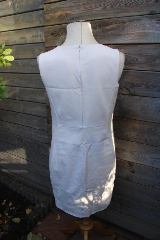 Jurk creme Strenesse blue mt 40 Vaste prijs, Kleding | Dames, Jurken, Maat 38/40 (M), Strenesse, Beige, Ophalen of Verzenden