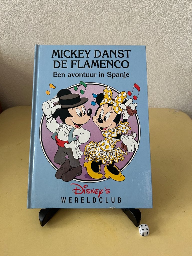 Disney's Wereldclub: Mickey danst de flamenco (Spanje), Boeken, Fictie algemeen, Ophalen of Verzenden, Zo goed als nieuw, Disney