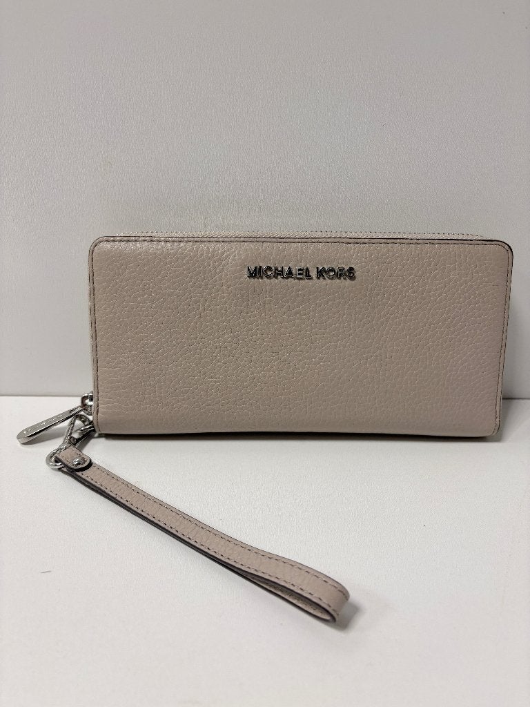 MICHAEL KORS Light grey leer portemonnee, Sieraden, Tassen en Uiterlijk, Overige merken, Ophalen of Verzenden, Zo goed als nieuw