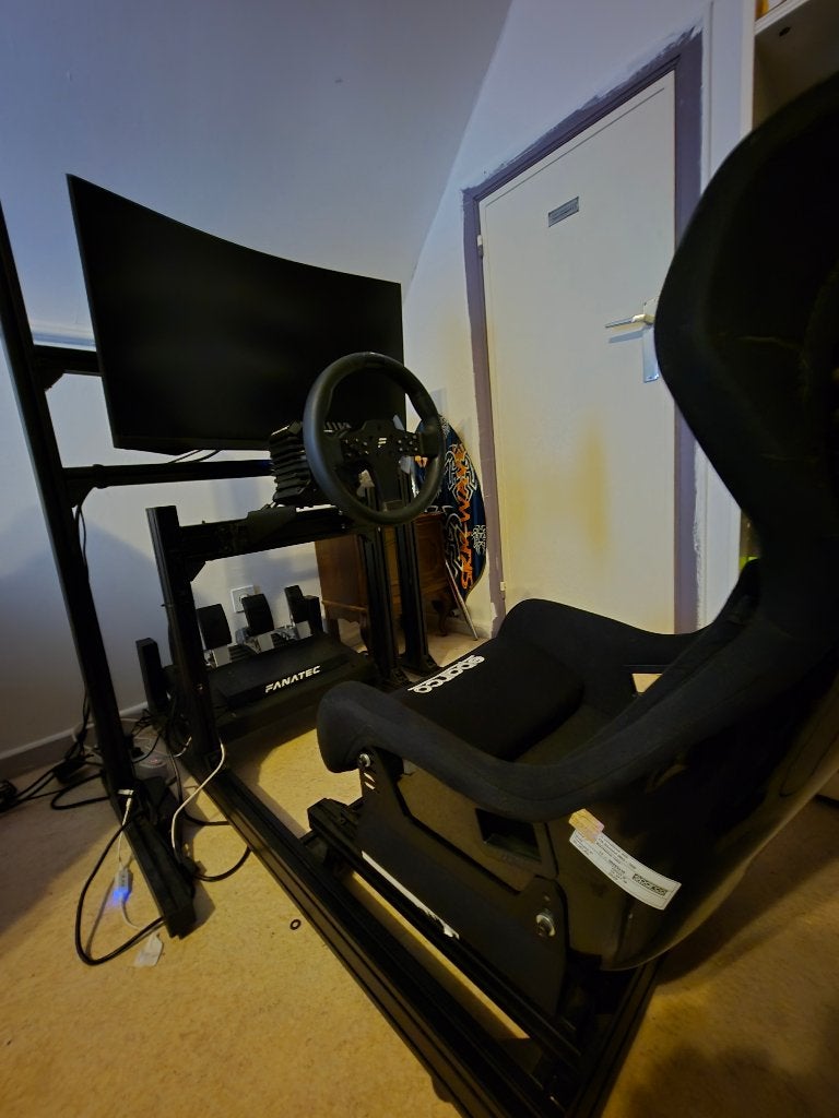 Fanatec csl dd8+ volledige rig+schermhouder+32"scherm, Ophalen, Racestuur, Gebruikt, Direct drive