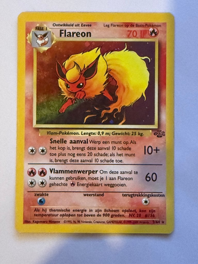 Flareon 3/64 Jungle, Hobby en Vrije tijd, Ophalen of Verzenden, Zo goed als nieuw, Losse kaart, Foil