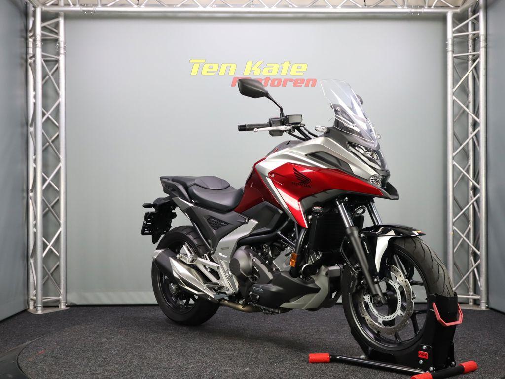 Honda NC 750 X DCT, Motoren, 745 cc, Bedrijf, Meer dan 35 kW, Toermotor