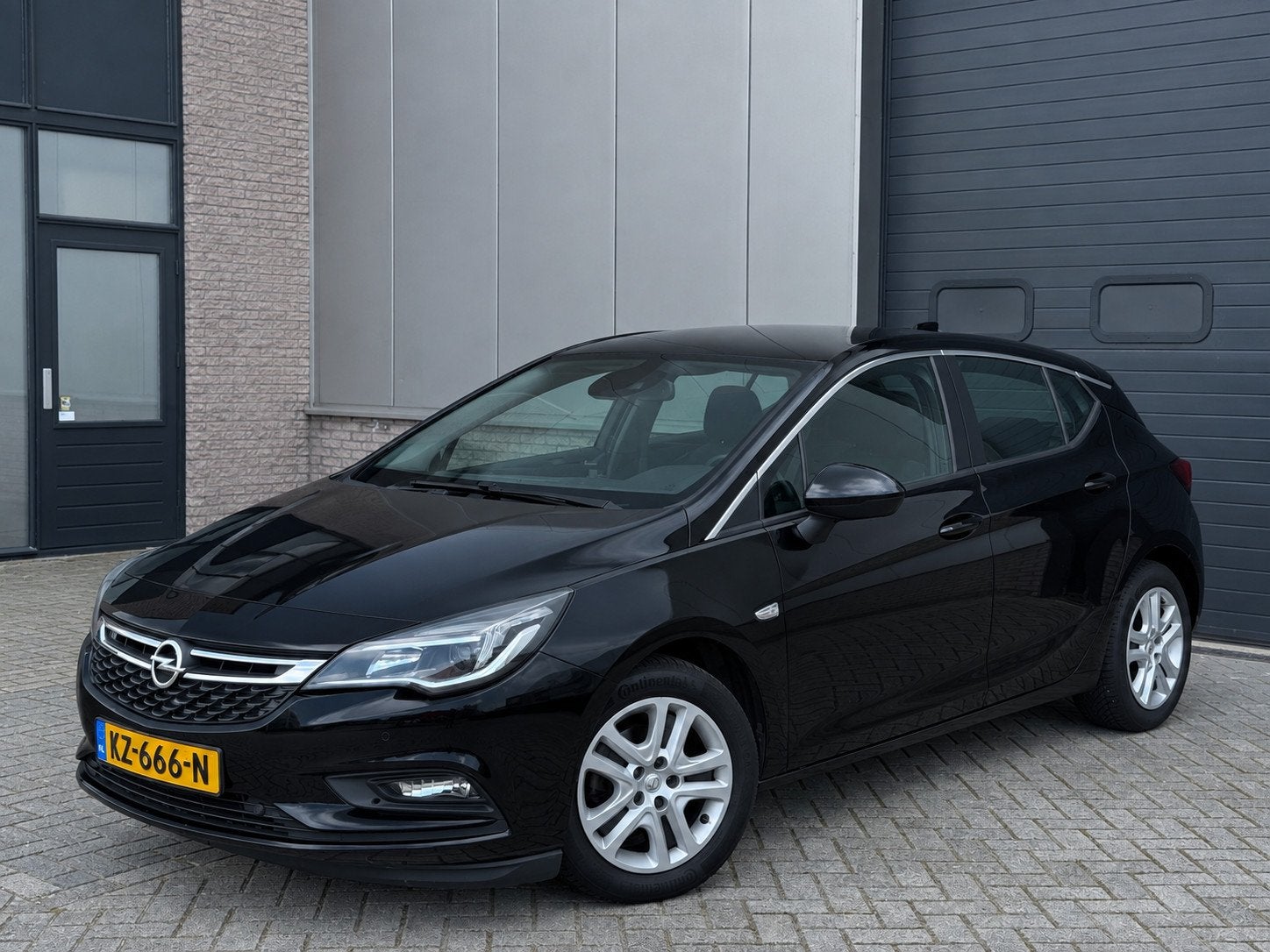 Opel Astra 1.6 CDTI Business+ 2017 Airco/Climate/Carplay, Auto's, Voorwielaandrijving, Gebruikt, Euro 6, 4 cilinders