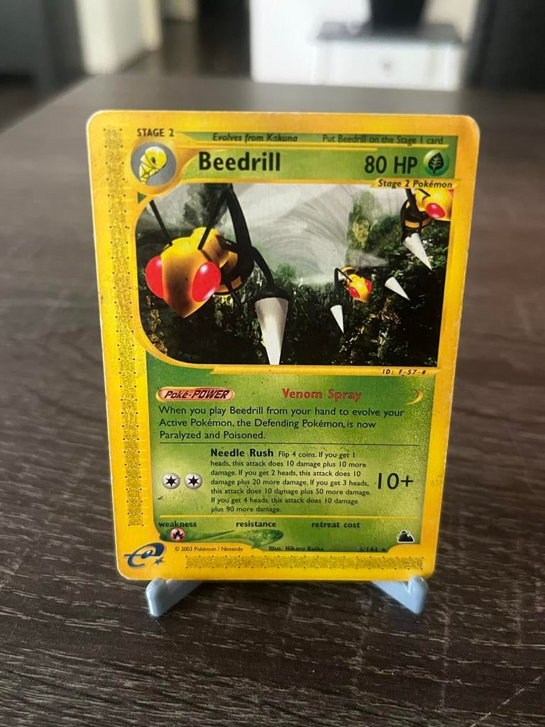 Beedrill (5/144) - Skyridge - LP/HP, Ophalen of Verzenden, Gebruikt, Losse kaart