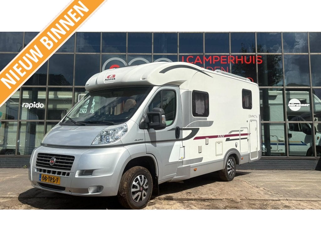 Adria Compact SL Enkele Bedden,Airco,130PK, Standaard zit, Ringverwarming, Fiat, Bedrijf
