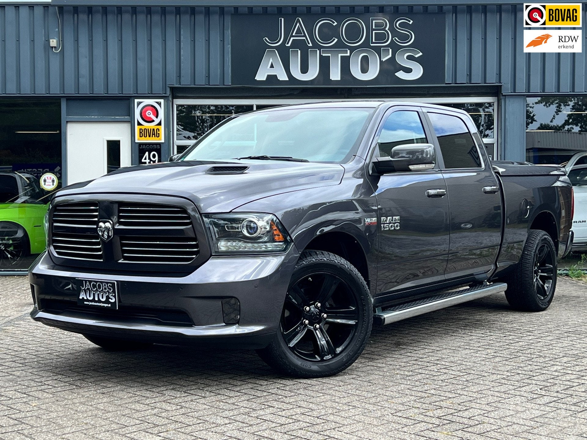 Dodge Ram 1500 5.7 V8 4x4 Crew Cab MARGE, Auto's, Automaat, Gebruikt, 5654 cc, Bedrijf