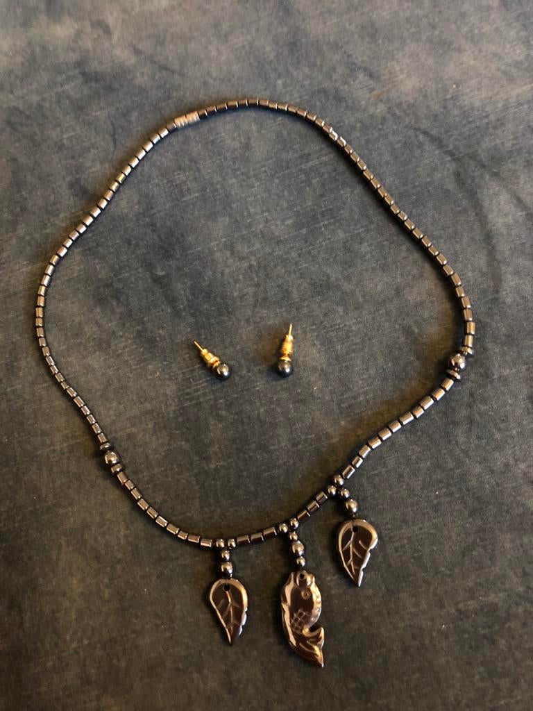 Hematiet collier met oorstekers - Halfedelstenen set, Sieraden, Tassen en Uiterlijk, Kettingen, Nieuw, Ophalen of Verzenden, Steen of Mineraal