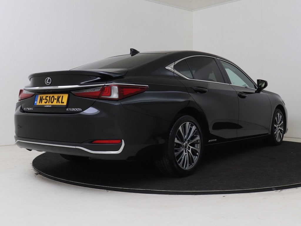 Lexus ES 300h Preference Line | 1ste Eigenaar | Dealer onder, 12 maanden, Gebruikt, 4 cilinders, 1655 kg