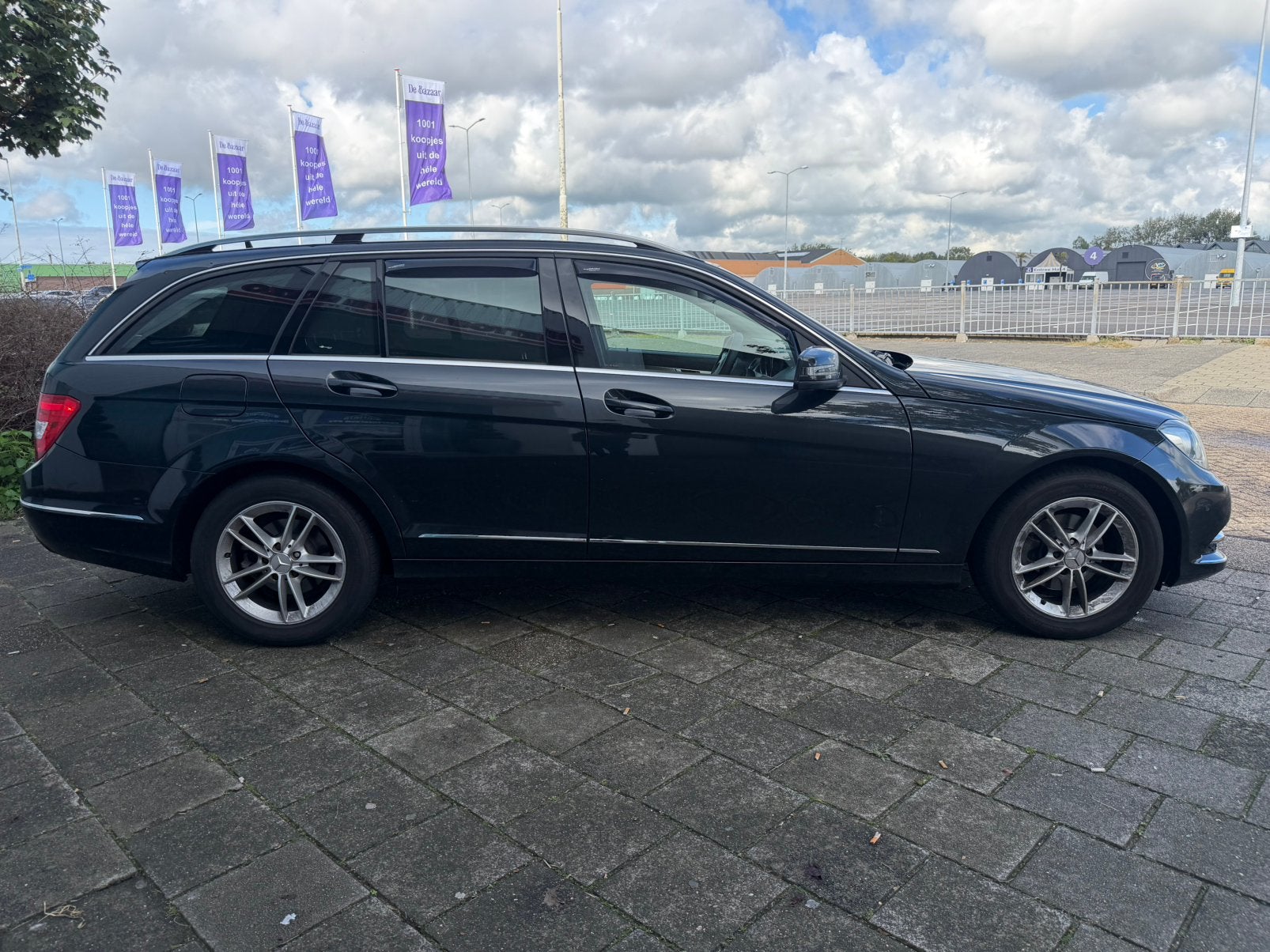 Foto 7 van Mercedes-Benz C-Klasse 1.6 C180 Kompr. Estate 2012 Zwart