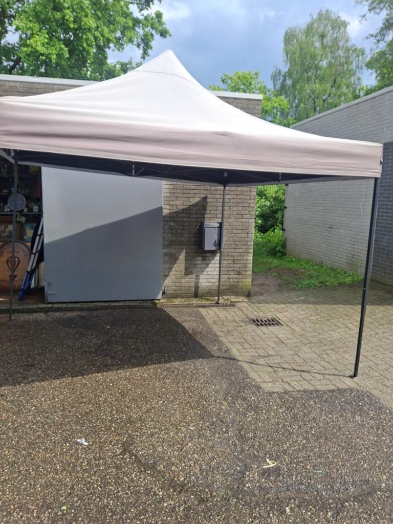 Stevige uitschuifbare partytent 3x3m - doek verkleurd, Gebruikt, Opvouwbaar, Partytent, Onbekend
