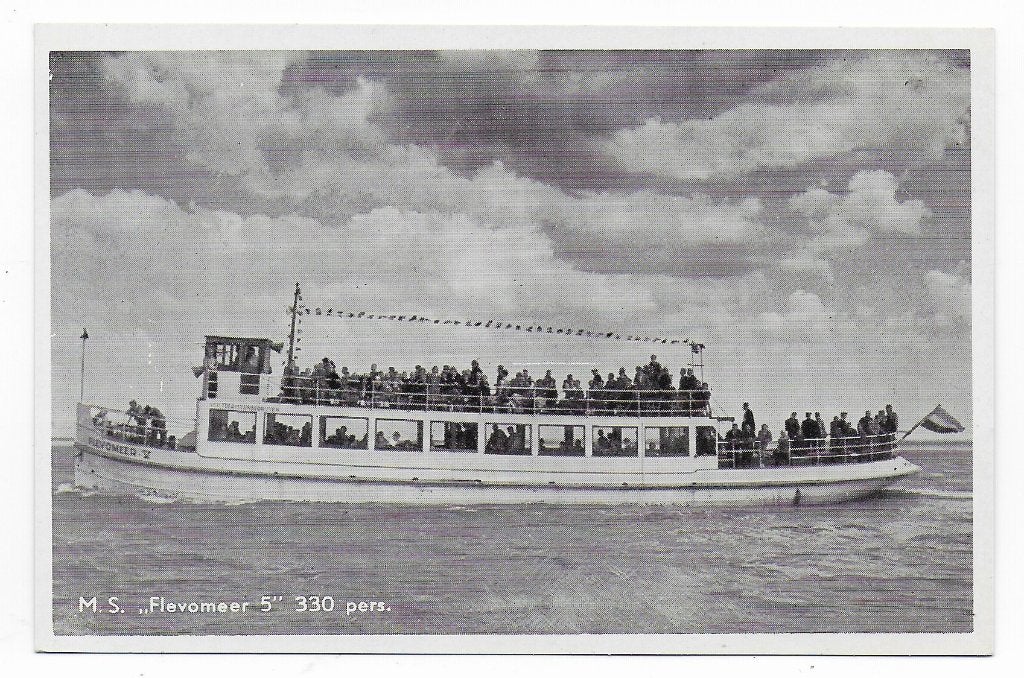 Harderwijk Rondvaart -- Oude ongelopen Ansichtkaart B7767, Ophalen of Verzenden, 1960 tot 1980, Ongelopen, Gelderland