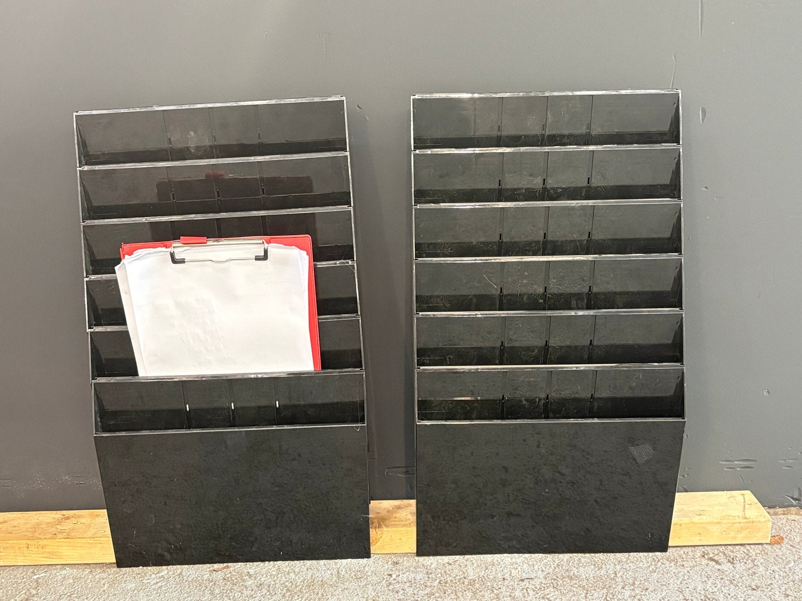 2 stuks Clipboard wandhouders documenthouders, Ophalen, Gebruikt