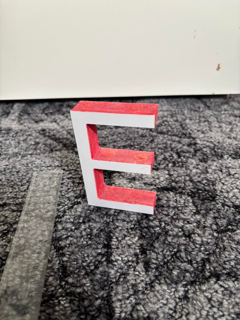 Houten letter E - Decoratieve letter, Ophalen of Verzenden, Gebruikt