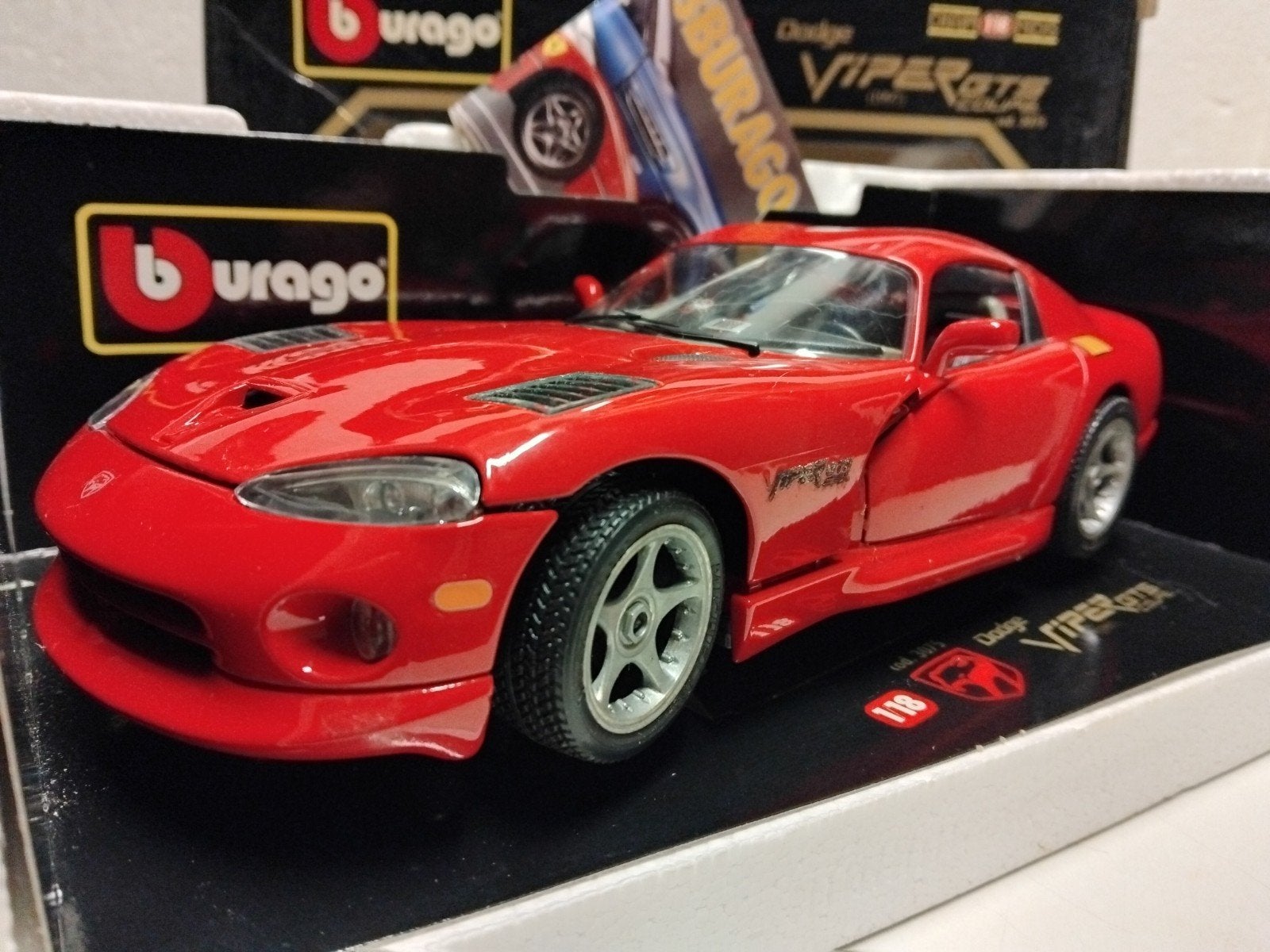 Dodge Viper RT/10 special rood Bburago metal 1:18 KRD, Ophalen of Verzenden, Zo goed als nieuw, Auto, Bburago