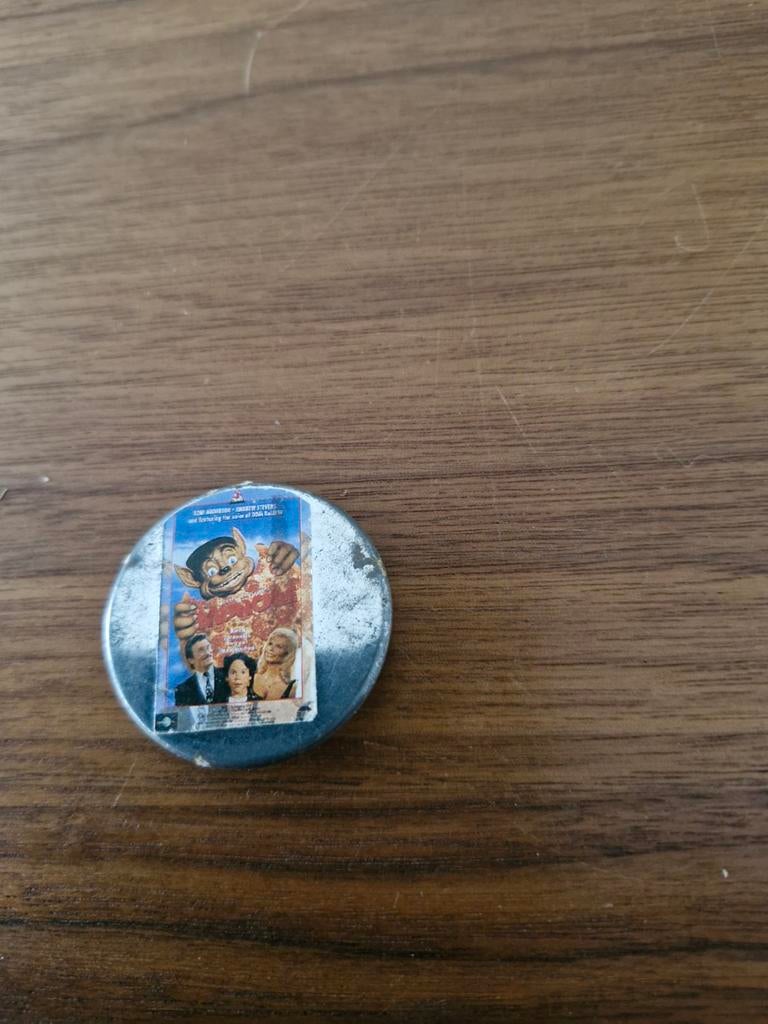 124 Film Button met filmreclame München uit 1992, Verzamelen, Speldjes, Pins en Buttons, Ophalen of Verzenden, Overige onderwerpen
